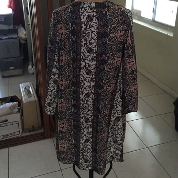 Lavish Top  - Picture 2 of 3